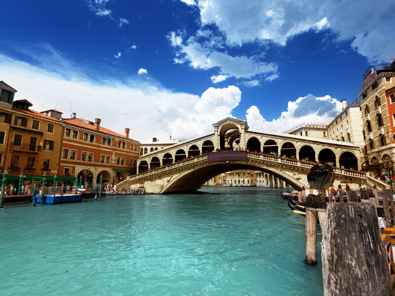 İzmir`den Direkt Hareket Görkemli Büyük İtalya 7 Gece - SunExpress Hava Yolları ile 27 Aralık (Yılbaşı Özel) AT1241