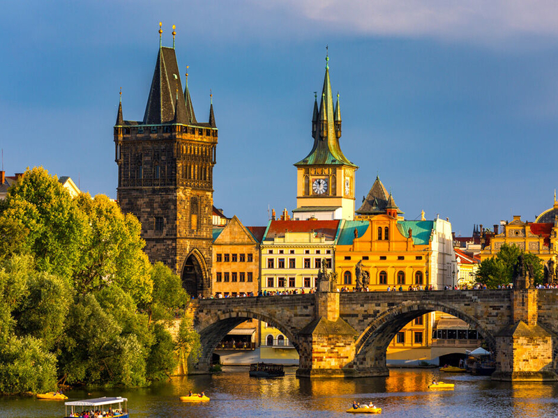 Uçaklı Orta Avrupa Masalı Turu 7 Gece VIE VIE (PGS - 25.05 Kurban Bayramı) - 1203