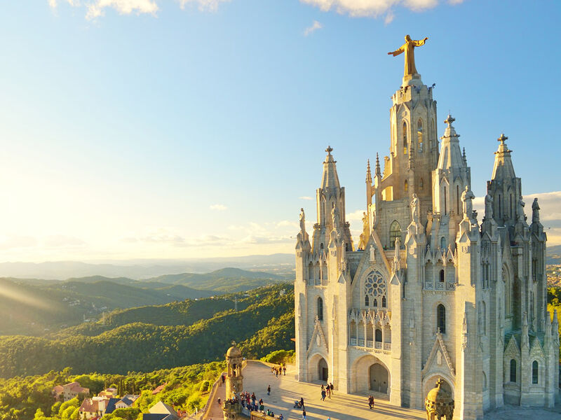 Görkemli İspanyol İkilisi Madrid & Barselona  4 Gece - THY ile 28 Aralık (Yılbaşı Özel) AT1286