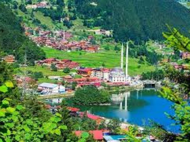 İkonik Karadeniz Yaylalar ve Batum Turu Trabzon Başlar| 3 Gece Konaklamalı İstanbul Havalimanı Çıkışlı - GT-121