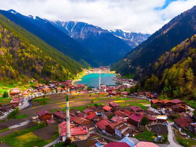 29 Ekim Özel Uçaklı İkonik Butik Doğu Karadeniz Trabzon Rize Artvin Turu | 2 Gece Konaklamalı İzmir Çıkışlı - GT-230