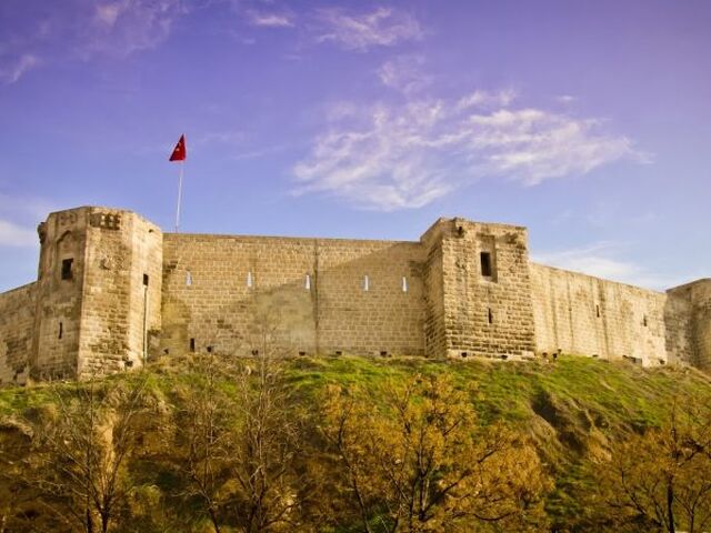 İkonik Gap Turu|3 Gece Konaklamalı Uçaklı İzmir Çıkışlı Gaziantep Başlar Diyarbakır Biter Ramazan Bayramı Özel - GT-009