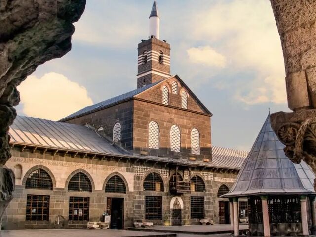 İkonik Mezopotamya Midyat Mardin Turu | 2 Gece Konaklamalı Uçaklı İstanbul Çıkışlı Ramazan Bayramı Özel - GT-004