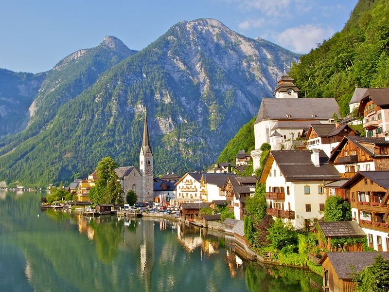 Orta Avrupa'nın Altın Üçgeni Cesky Krumlov & Bratislava Turları Dahil Sömestre Özel THY ile 7 Gece 8 Gün (BUD-PRG) 24 Ocak Hareketli