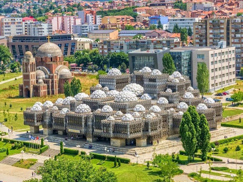 Balkan Güzelleri Ajet Havayolları ile Kosova Makedonya Turu 2 Gece Konaklamalı