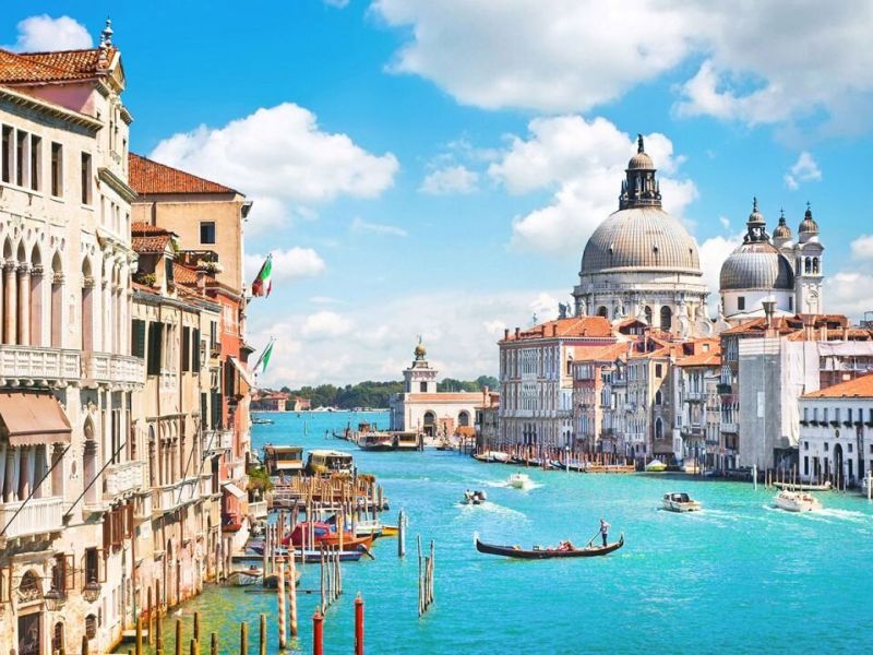 Ekspress Büyük İtalya Turu Ajet Havayolları İle 5 Gece 6 Gün Promosyon (Roma-Bergamo)