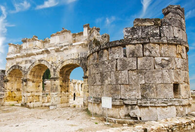 Bozcaada Ayvalık Çeşme Kuşadası Pamukkale Salda Gölü Turu (2 Gece Otel Konaklamalı)