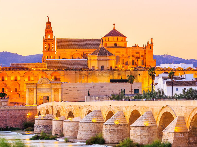 Elegant İspanya & Endülüs Turu Ekstra Turlar Dahil Türk Hava Yolları İle 7 Gece 8 Gün  MAD-BCN